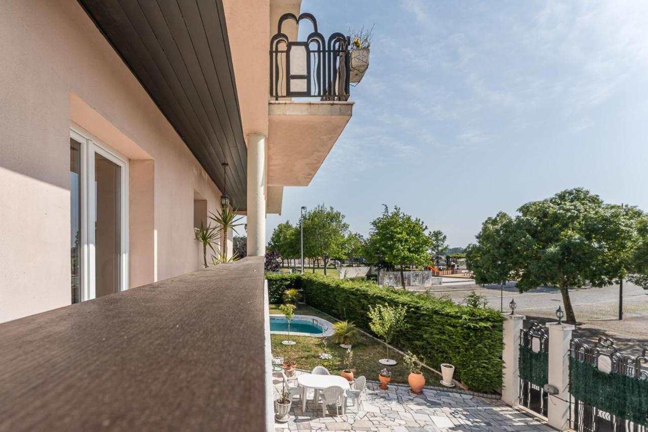 Guest H4U - Villa Garden & Pool بوفوُ جي فارزيم المظهر الخارجي الصورة