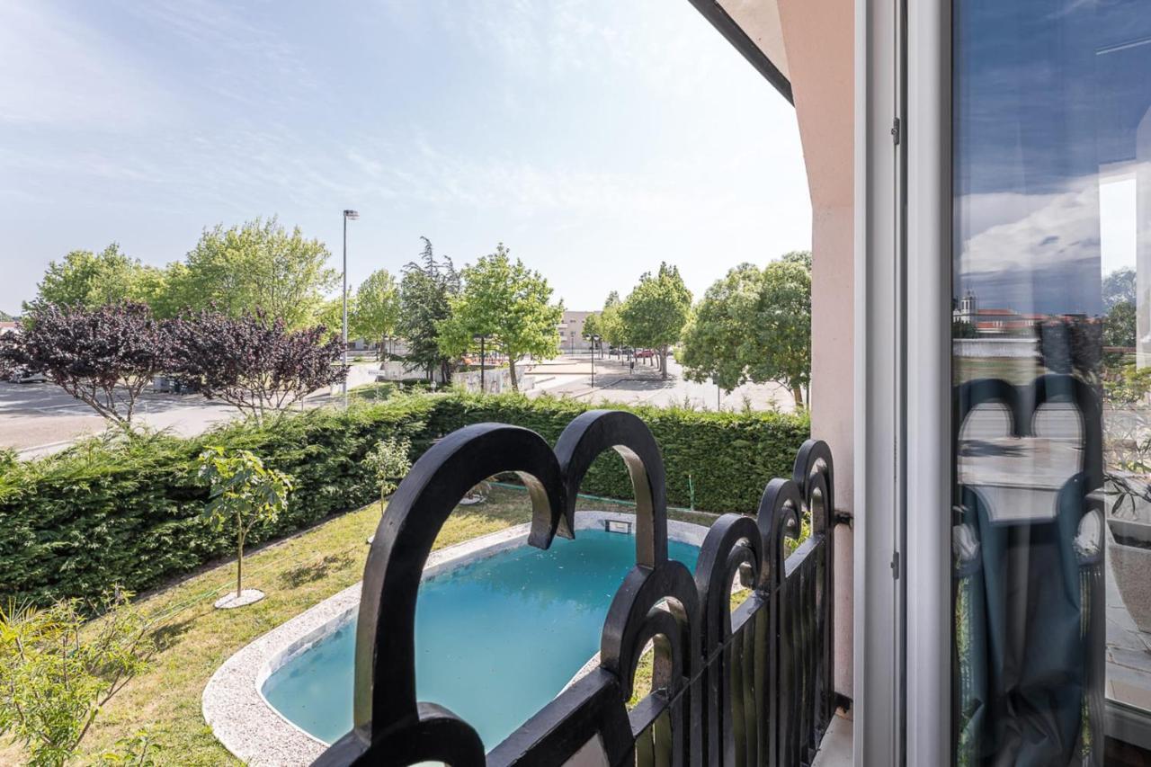 Guest H4U - Villa Garden & Pool بوفوُ جي فارزيم المظهر الخارجي الصورة